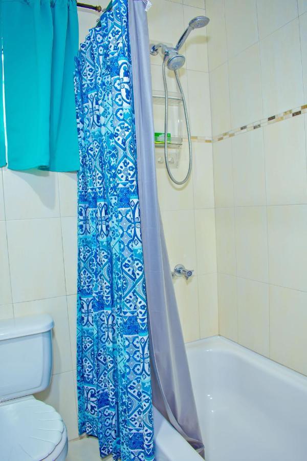 Donhead New Kingston Apt 5 Экстерьер фото
