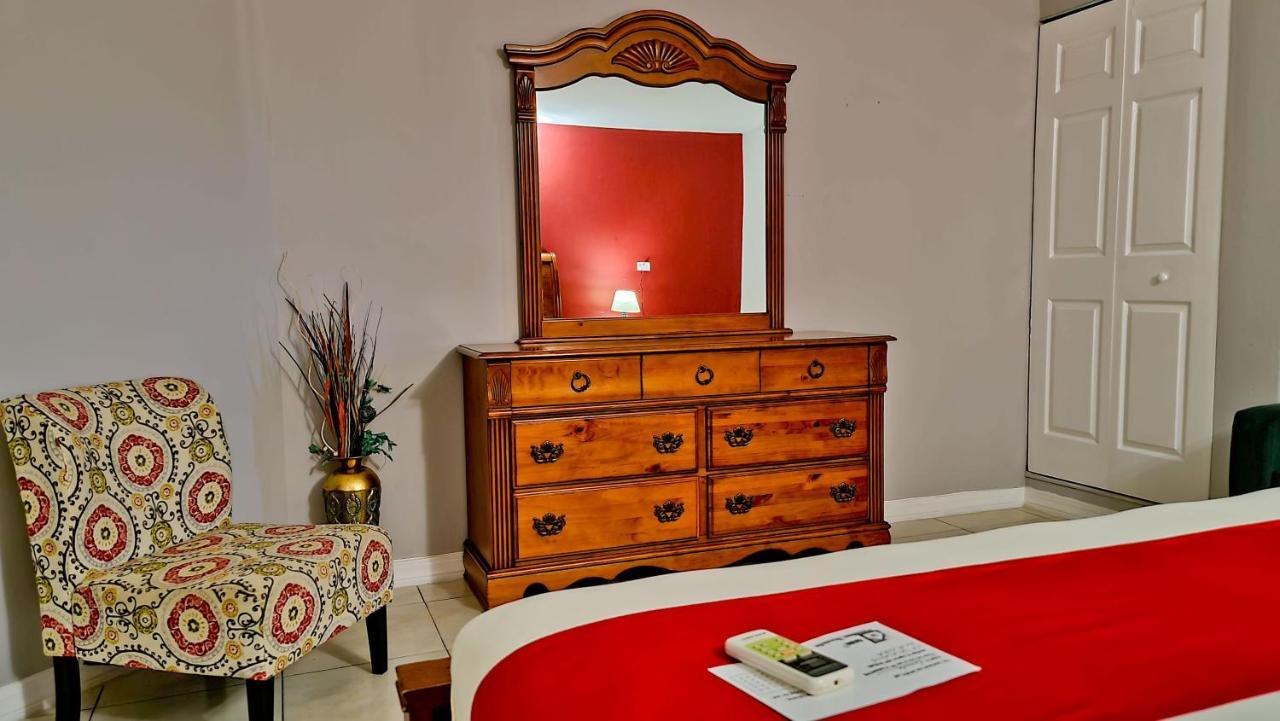 Donhead New Kingston Apt 5 Экстерьер фото