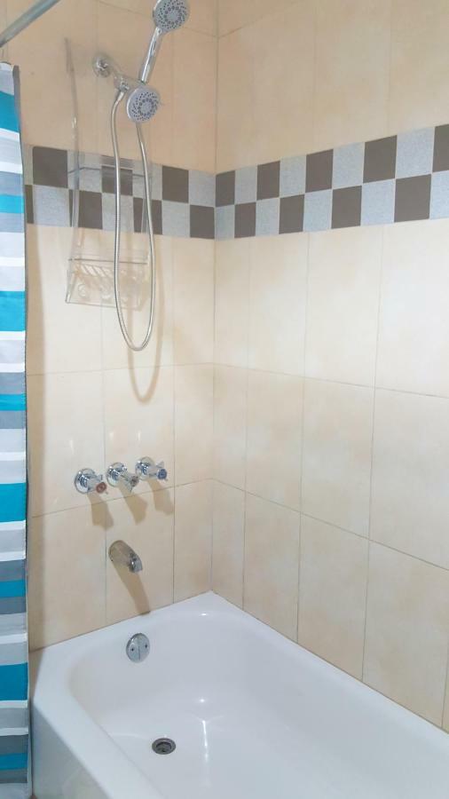 Donhead New Kingston Apt 5 Экстерьер фото